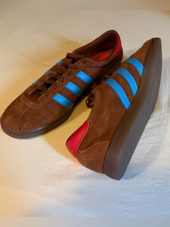 Brand New Adidas Originals x
Billy's 'Japan City Series' Kyoto in brown. - Picture 4 of 6